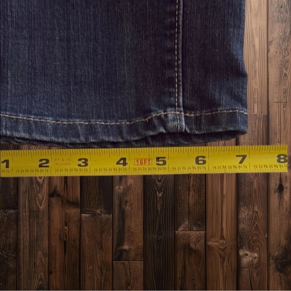 Simply Vera Vera Wang Blue Denim Mid-Rise Capris​ - Picture 14 of 14